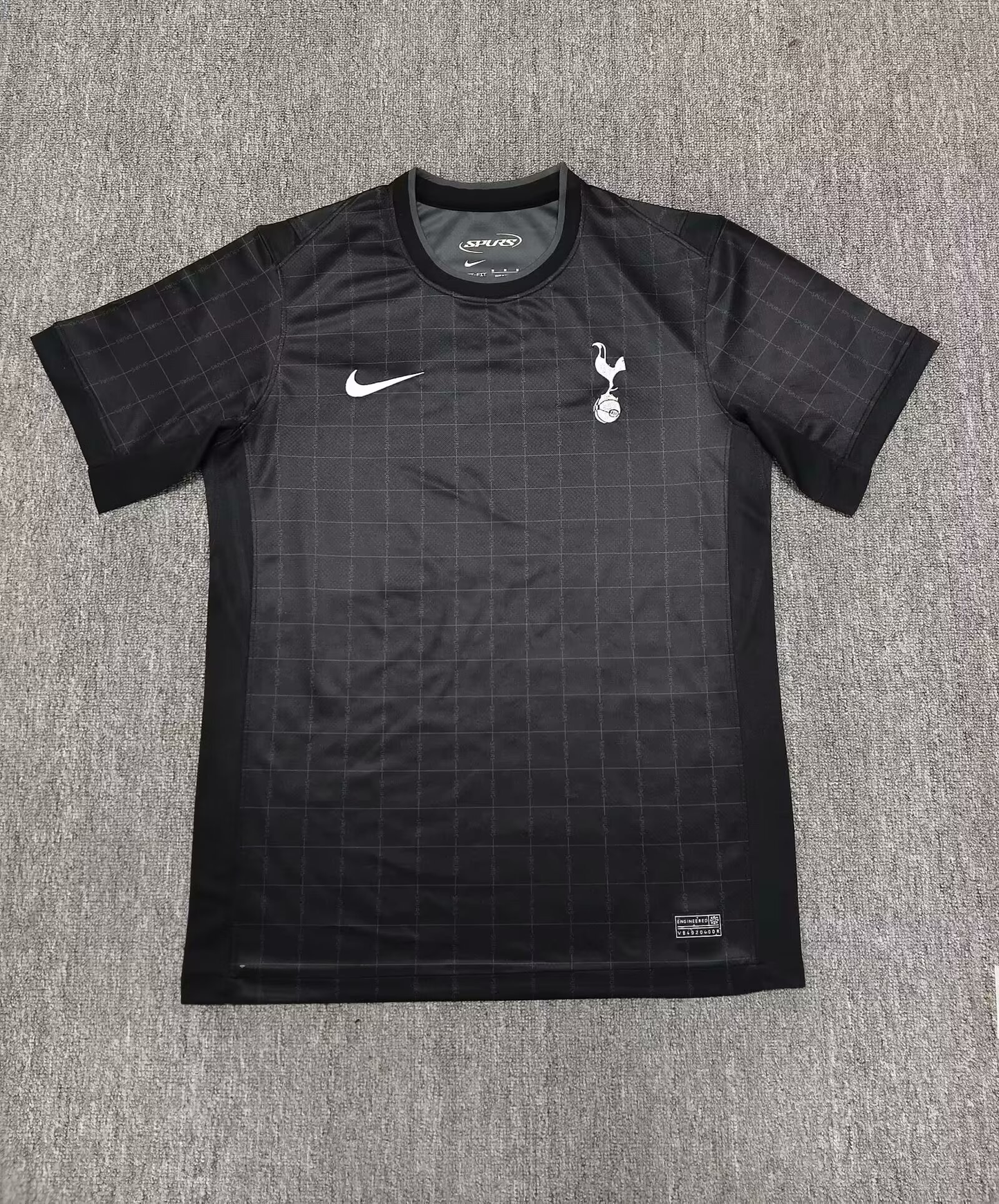 Version supporters 25/26 Tottenham à l'extérieur