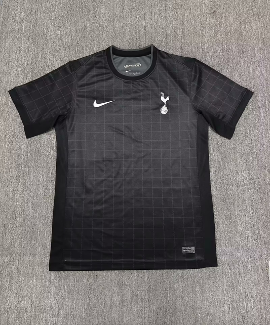 Version supporters 25/26 Tottenham à l'extérieur