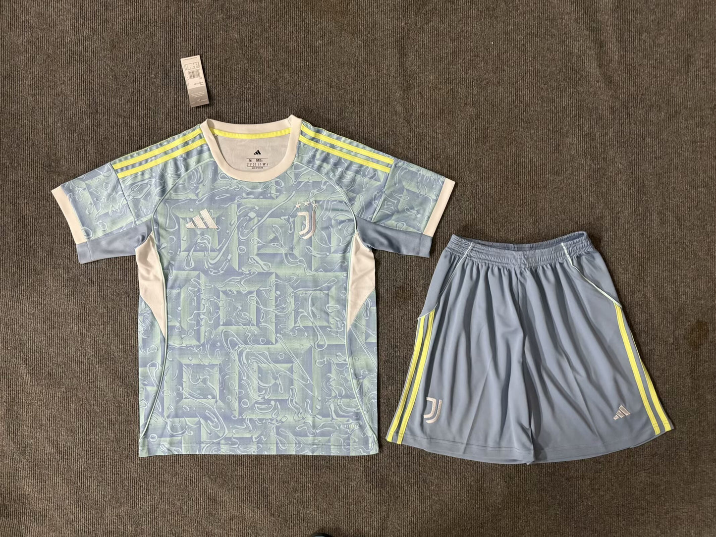 Maillots adultes 25/26Juventus extérieur