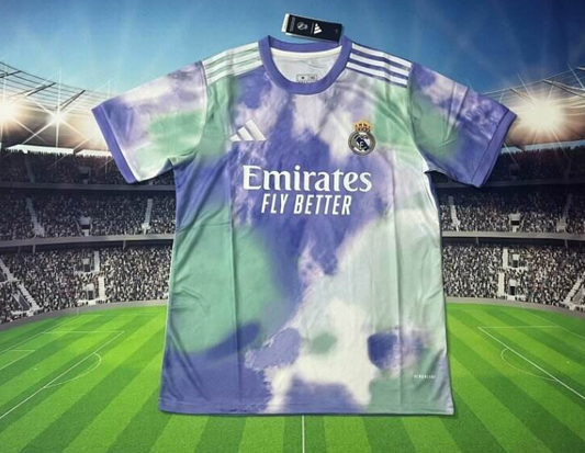 Version Fans 25/26 Spécial Real Madrid