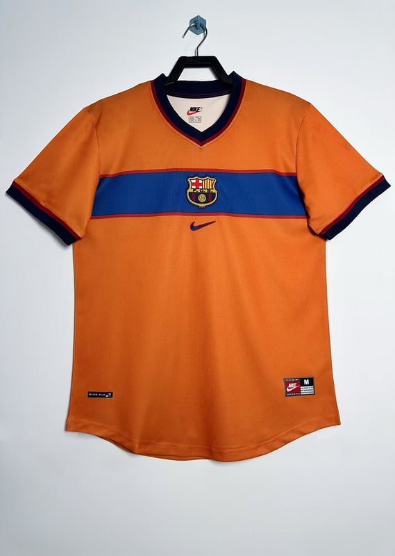 Rétro 98/99 Barcelone deuxième à l'extérieur