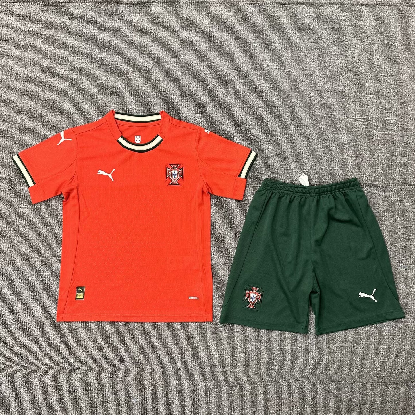 Maillots enfants domicile Portugal 25/26