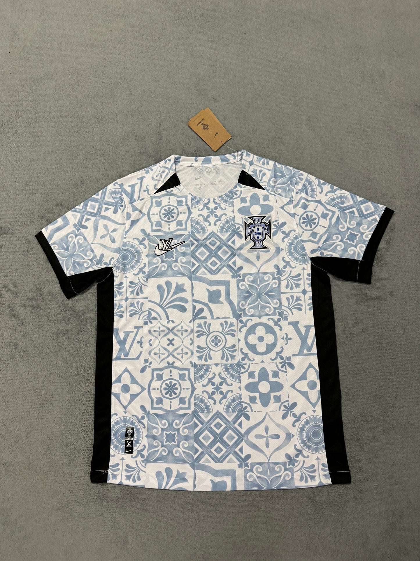 Version 2526 des fansCollaboration portugaise LV