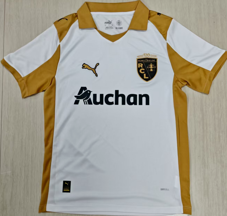 Version supporters 25/26 Troisième déplacement de Lens