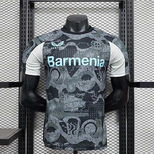 Version Joueur 24/25 Bayer Leverkusen le troisième à l'extérieur