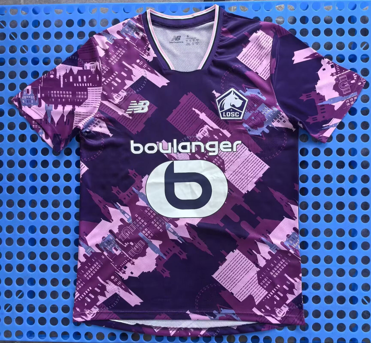 Version supporters 25/26 Troisième match à l'extérieur de Lille