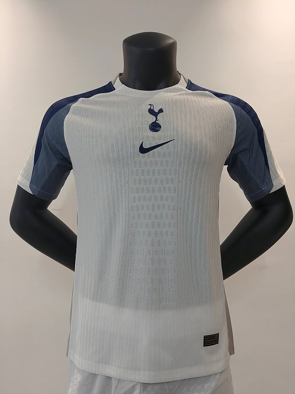 Version joueur 25/26 Tottenham à domicile