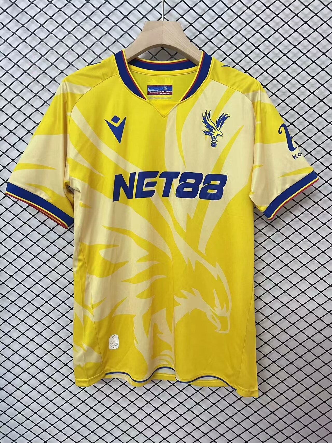 Version supporters 24/25 Crystal Palace à l'extérieur