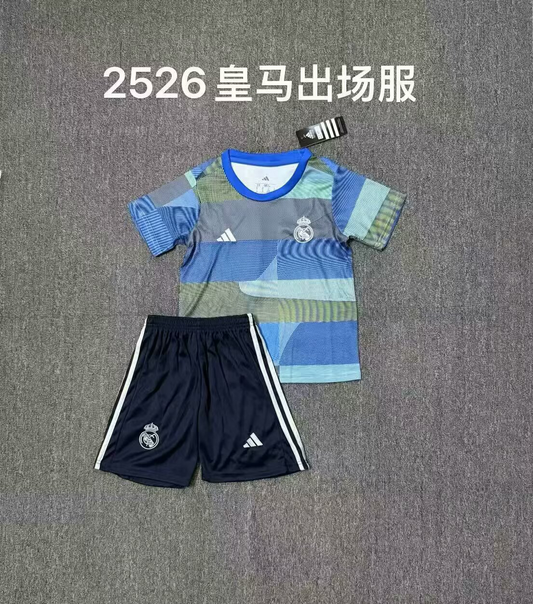 Kids kits 25/26 Real Madrid appearance suit