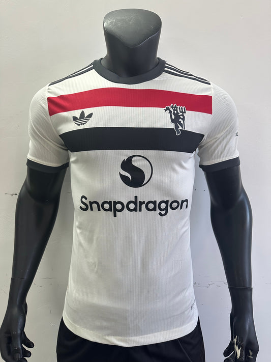 Version joueur 24/25 Manchester United troisième extérieur