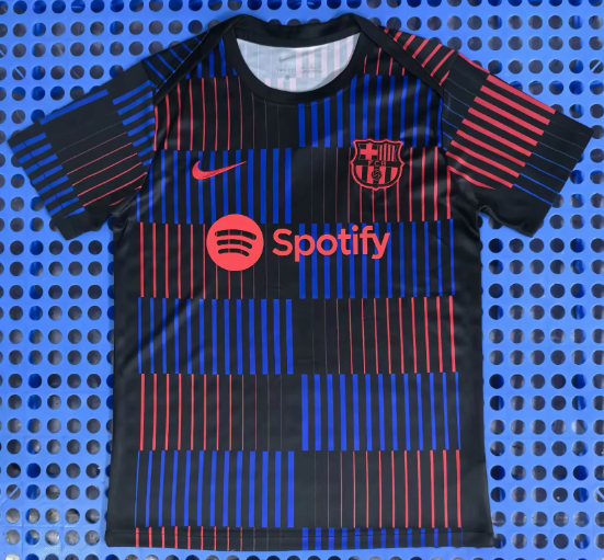 Survêtement d'entraînement à carreaux rouges et bleus du FC Barcelone, version 2425