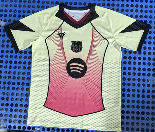 Version Fans 25/26 Barcelona Concept Jaune Clair