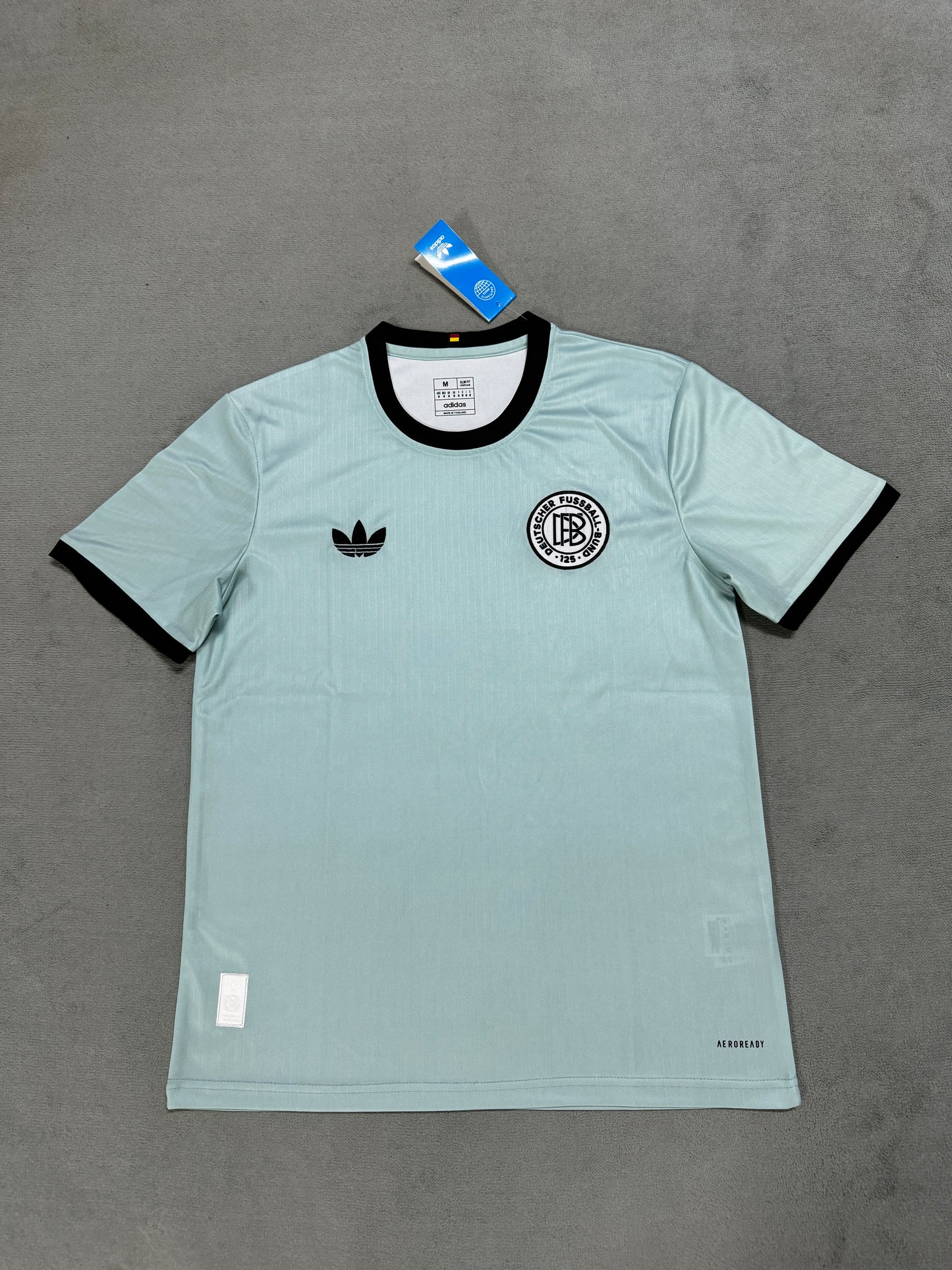 Version pour fans 25/261 25e anniversaire de l'Allemagne - Bleu clair