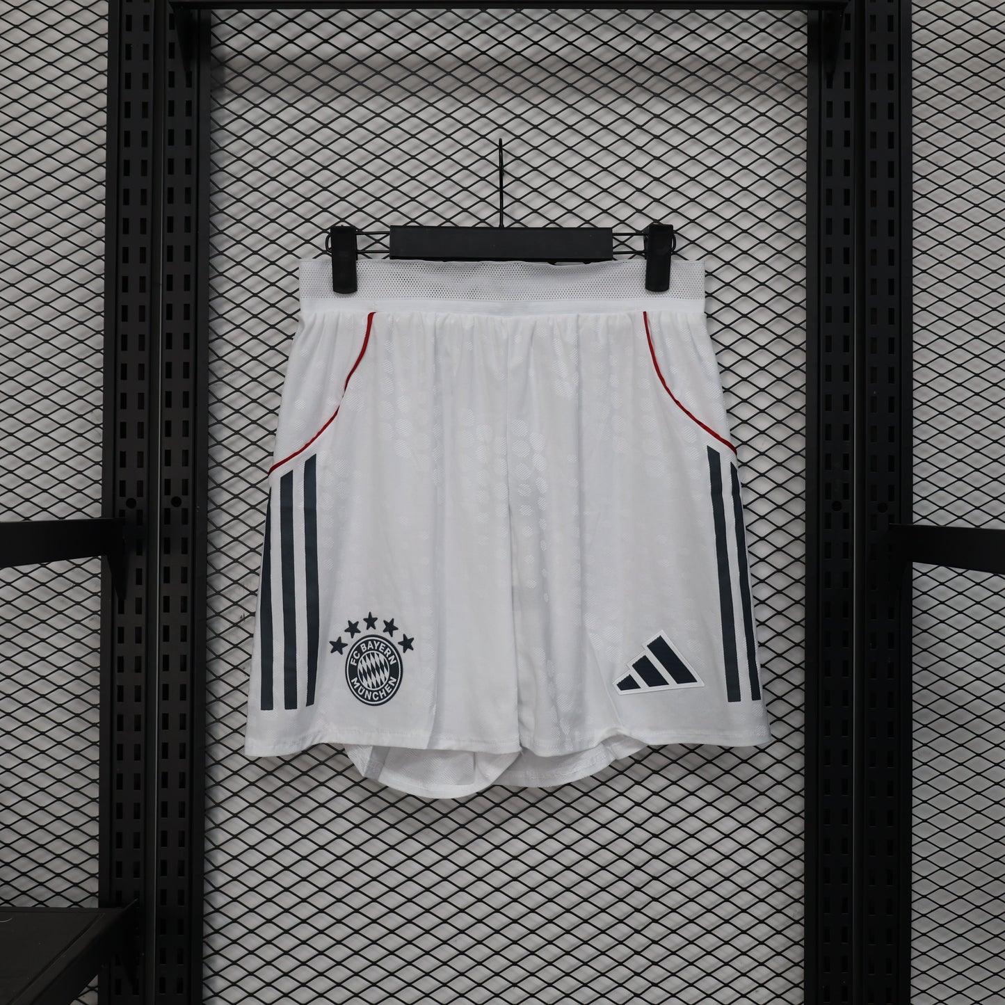 Short domicile Bayern version joueur 25/26