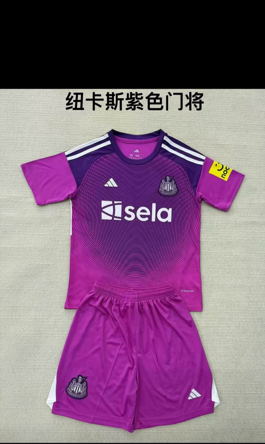 Maillots enfants 25/26 neufs (Newcastle Purple Goalkeeper)