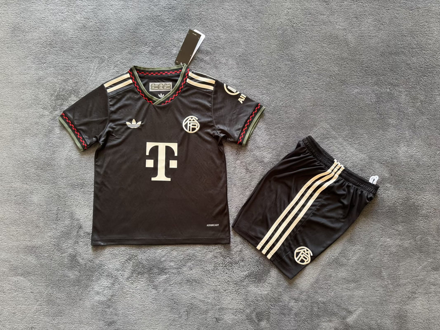 Maillots enfant 25/26 Bayern Three Guest Noir