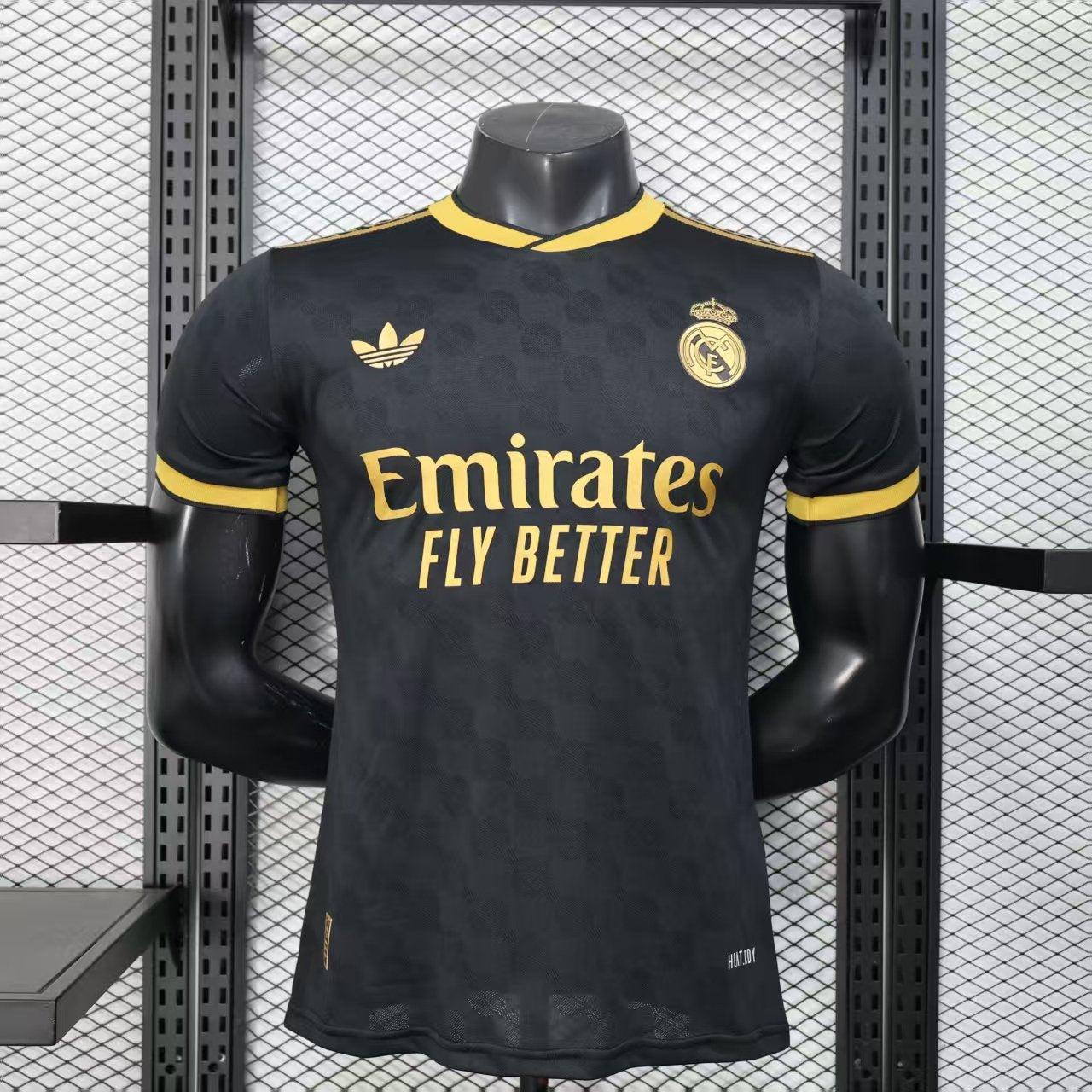 Version Joueur 25/26 Real Madrid Édition Spéciale Noir Or