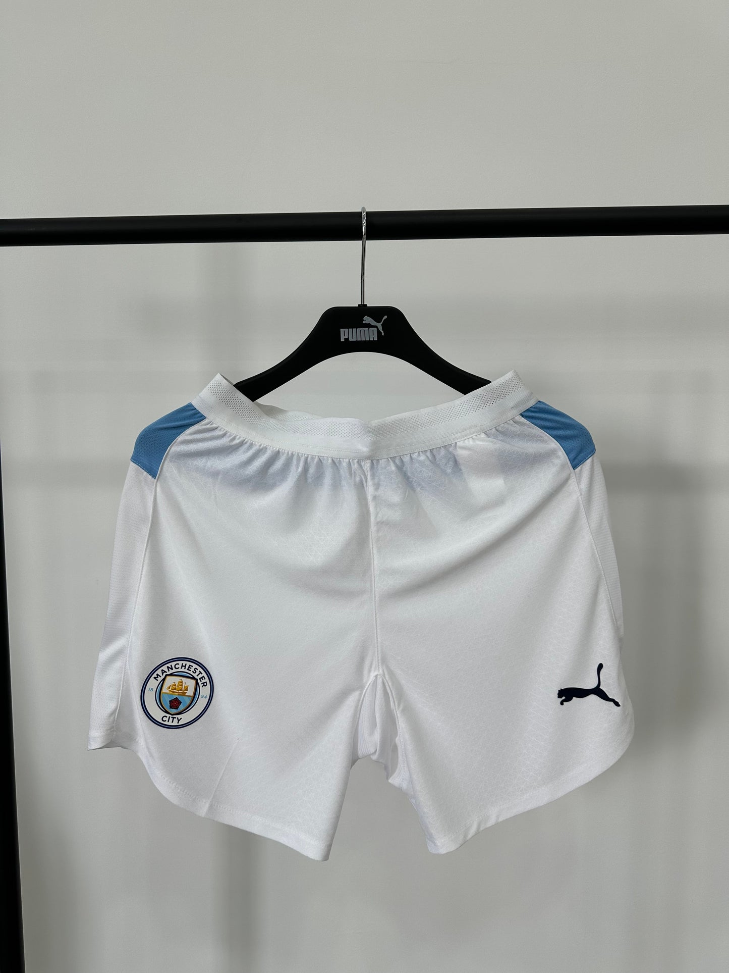 Version joueur 25/26 Manchester City domicile terrain
