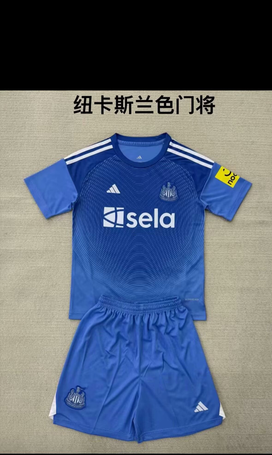 Kits adultes 25/26 Neuf (couleur Newcastle)