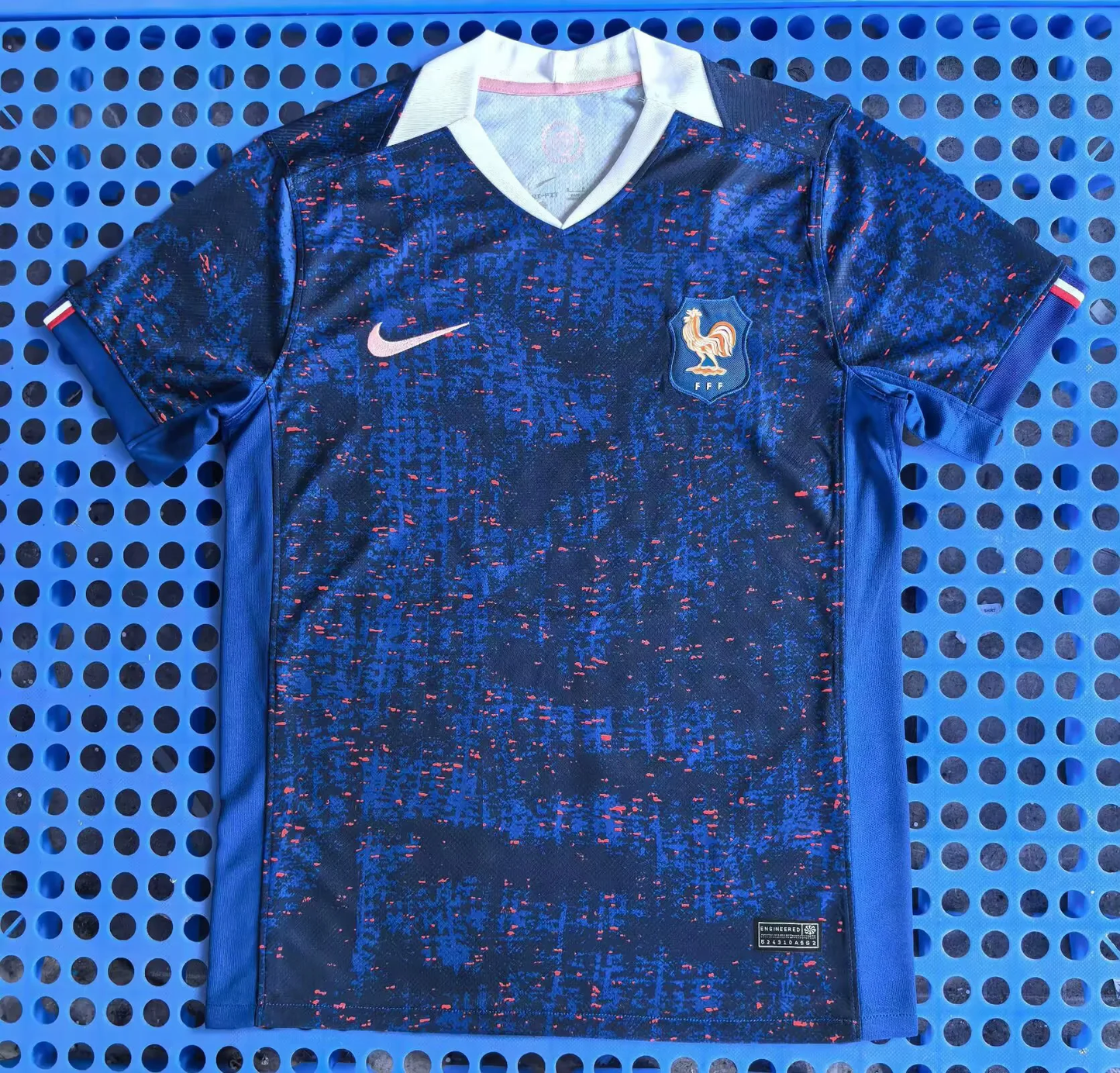 Version supporters 25/26 France domicile terrain