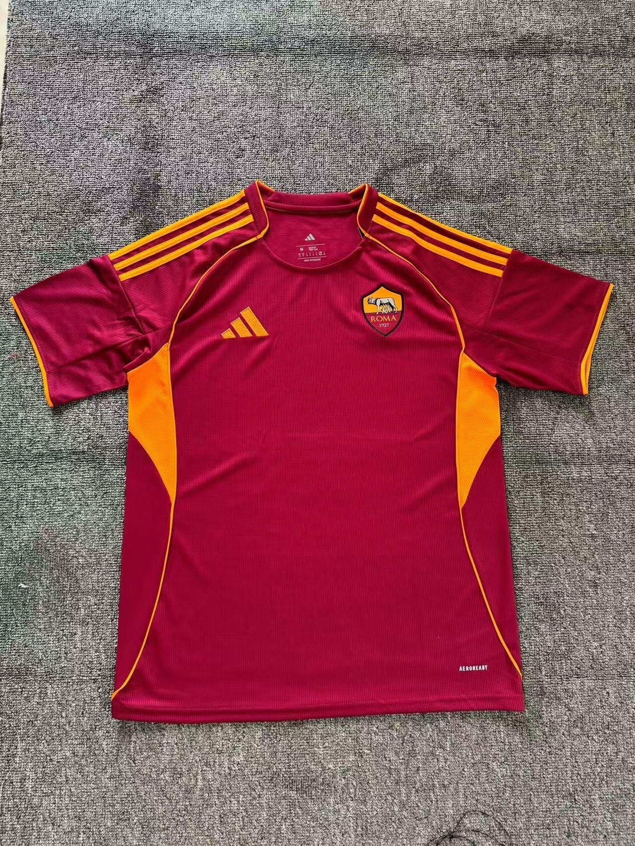 Version supporters 25/26 Stade de la Roma (sans publicité)