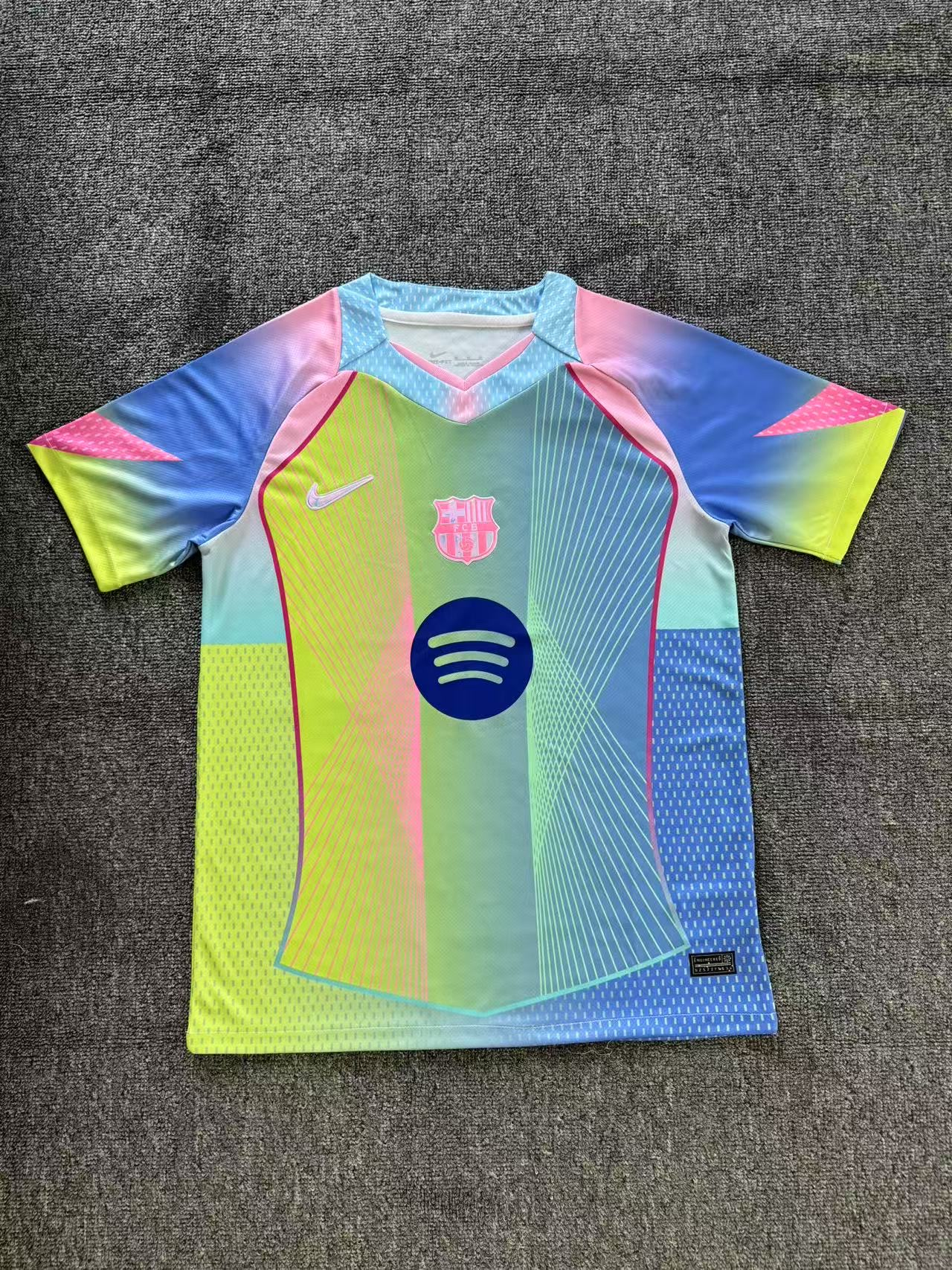 Version Fans 25/26 Édition Spéciale Barcelone Jaune Fluo