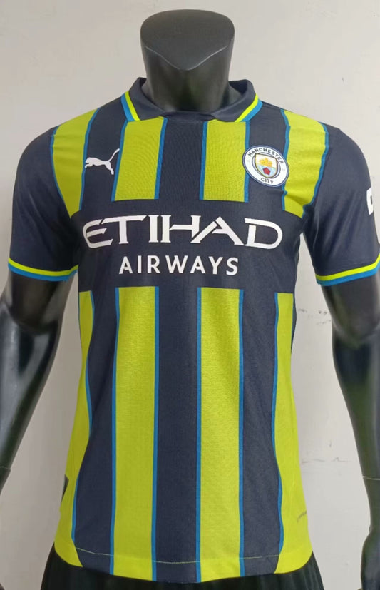 24/25 Joueurs Manchester City à l'extérieur