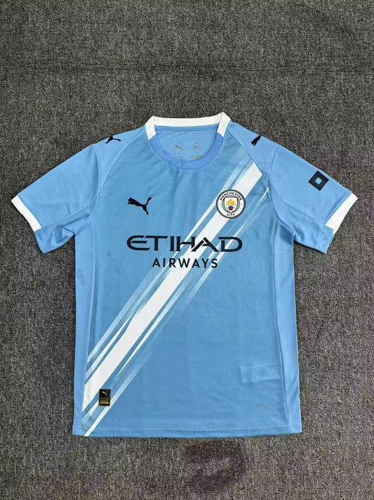 Version supporters 25/26 domicile de Manchester City
