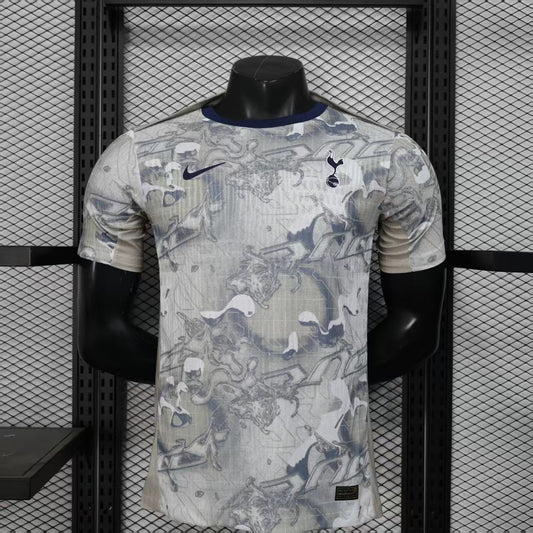 Version Joueur 25/26 Édition Spéciale Tottenham