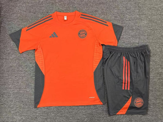 Maillots d'entraînement pour adultes du Bayern Munich 25/26