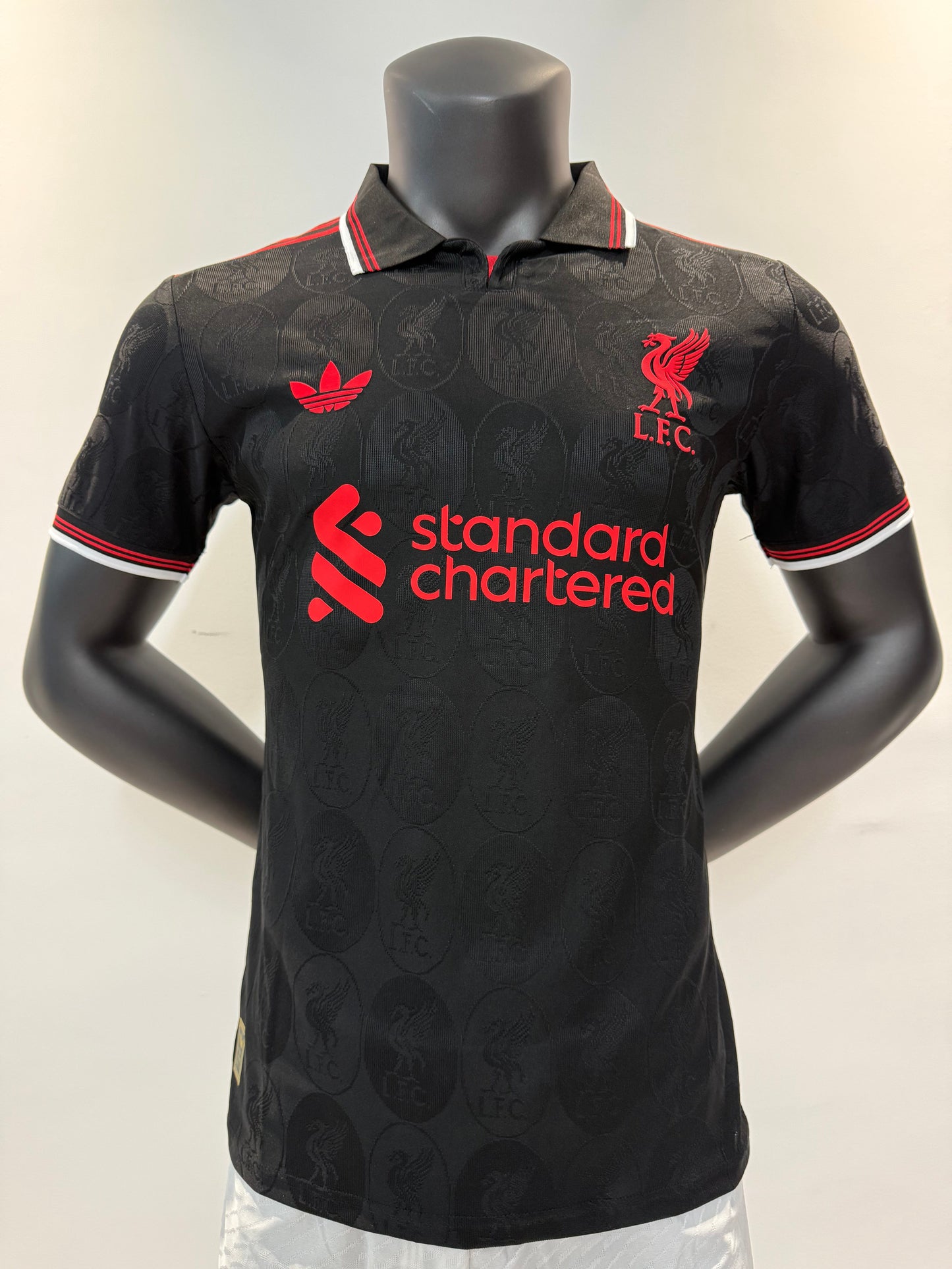 Player Version 25/26 Liverpool Black Special Edition