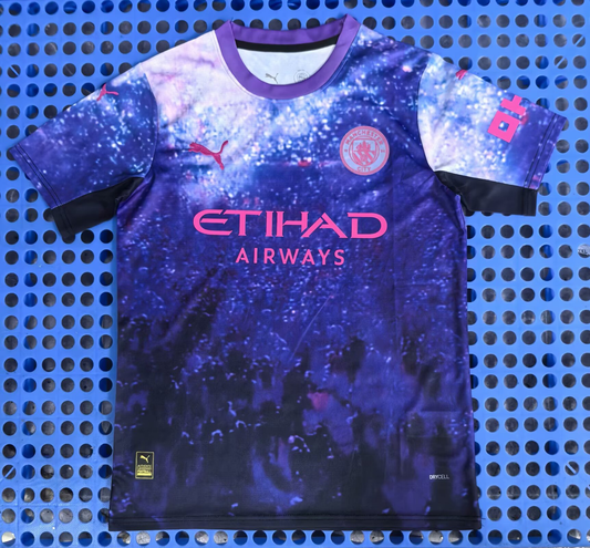 Version 25/26Fan Version conceptuelle violette de Manchester City