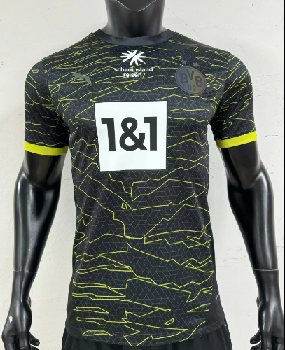Version joueur 24/25 spécial Dortmund
