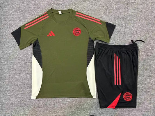 Maillots d'entraînement verts pour enfants du Bayern Munich 25/26