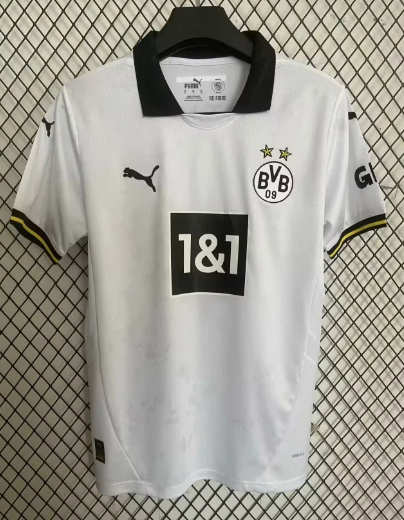 Version supporters 24/25 Dortmund troisième à l'extérieur