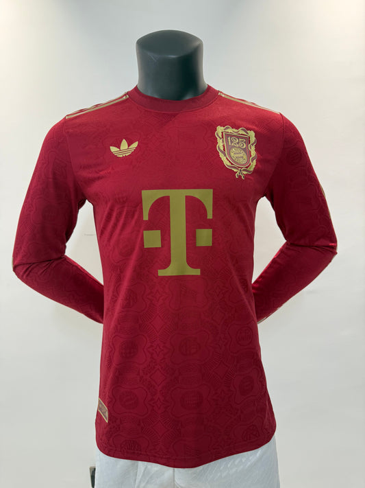 Maillot à manches longues rouge Bayern 125e anniversaire 25/26
