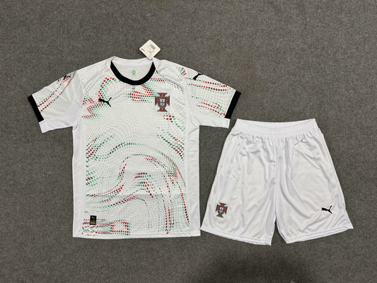 25/26Portugal Maillots adultes à l'extérieur