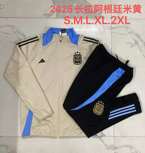 Ensembles de vestes beiges Argentine 24/25