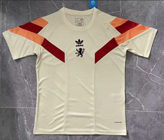 Tenue d'entraînement Lyonnaise Version 24/25