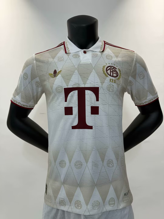 Version spéciale 125e anniversaire du Bayern Munchen