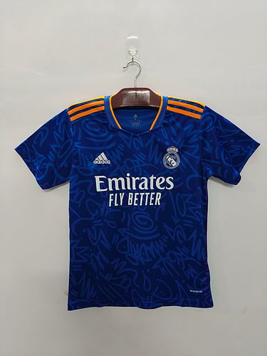 Rétro 21/22 Real Madrid extérieur