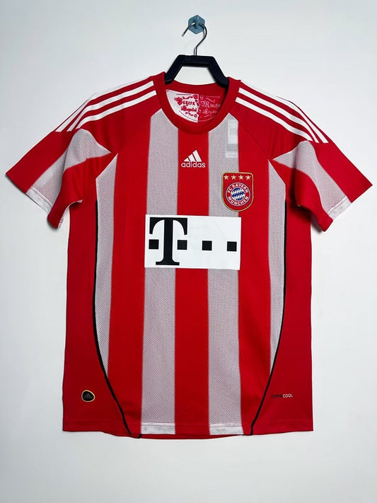 Bayern Munich rétro 2010/11 à domicile