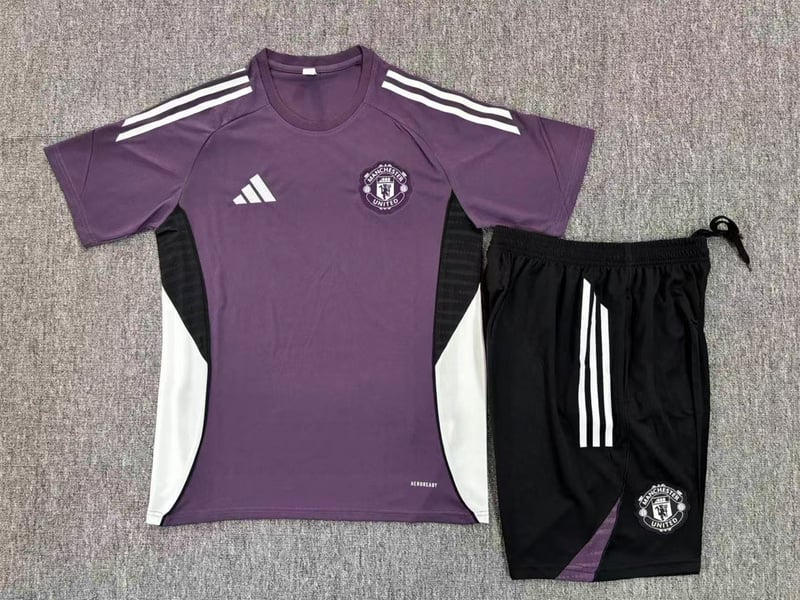 Maillots d'entraînement violets pour enfants Manchester United 25/26