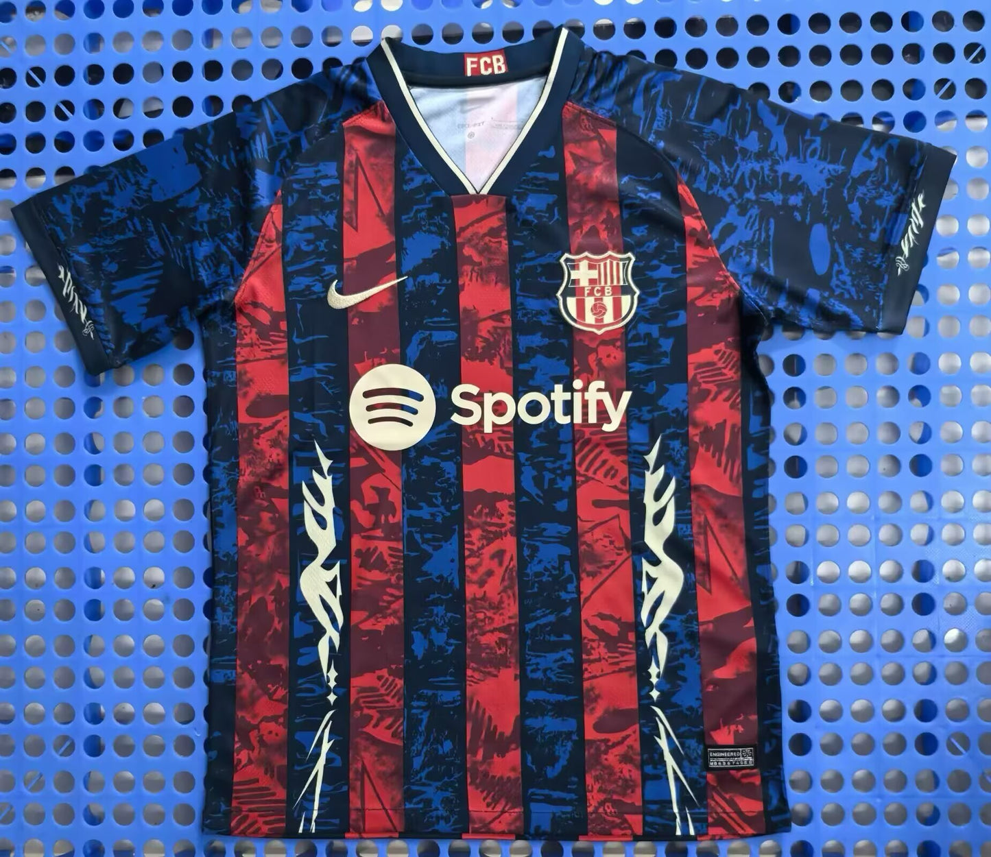 Tenue d'entraînement d'avant-match du FC Barcelone, version 25/26 pour les supporters