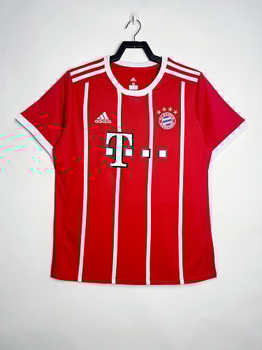 Rétro 17/18 Bayern Munich Domicile